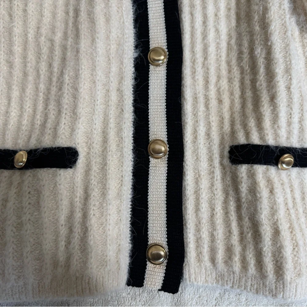 Express V neck Cardigan - Picture 2 of 6